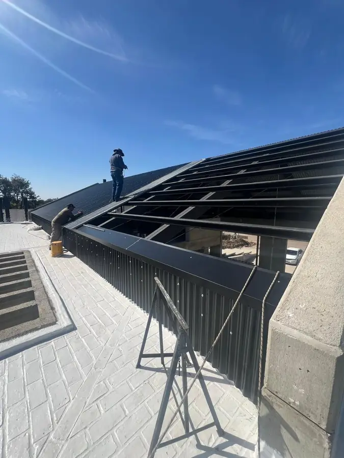 Obra de Invernón Arquitectos — Estructura de cubierta