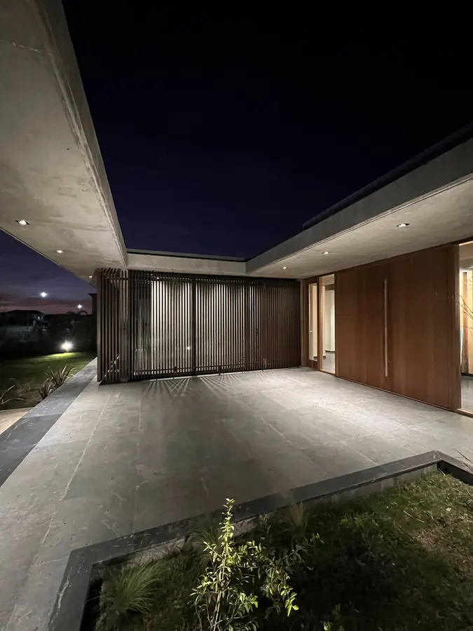 Casa Barrancas — Patio interior