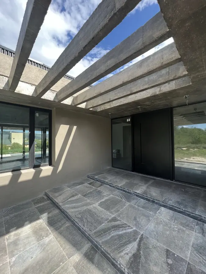 Casa Champaquí 1 — Galería de hormigón