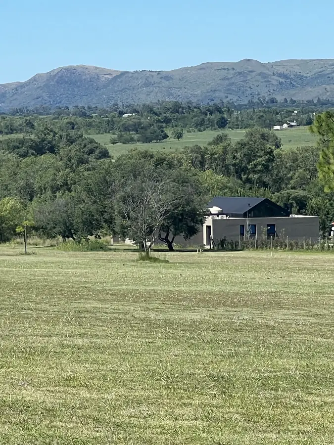 Casa Champaquí 1 — El valle de fondo